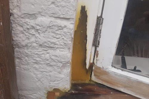 Window repairs and refurbishment to a Grade 2 listed property